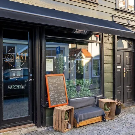 Behind Bryggen - Renovated - Budget Friendly * Bergen