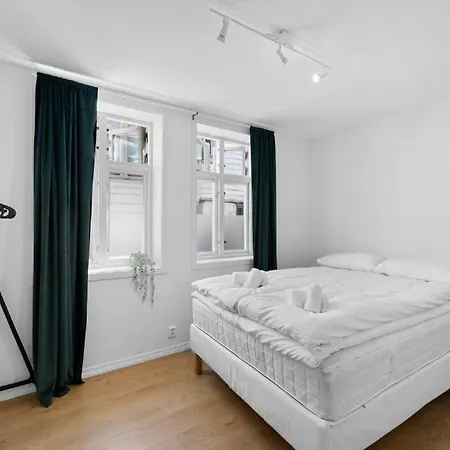 Behind Bryggen - Renovated - Budget Friendly * برغن
