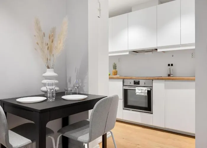 Behind Bryggen - Renovated - Budget Friendly * برغن